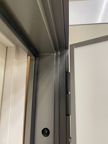 Входная дверь  